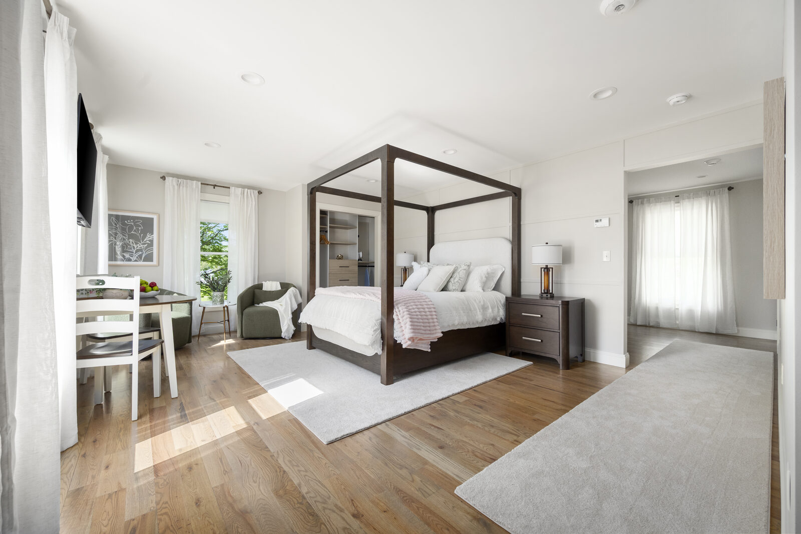 Apple Blossom Suite
